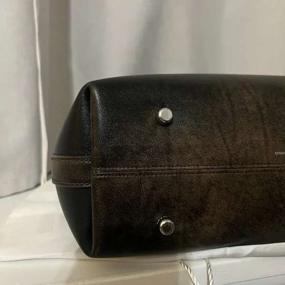 Coach Empire 28 Loved Leather - Picture 7 of 12